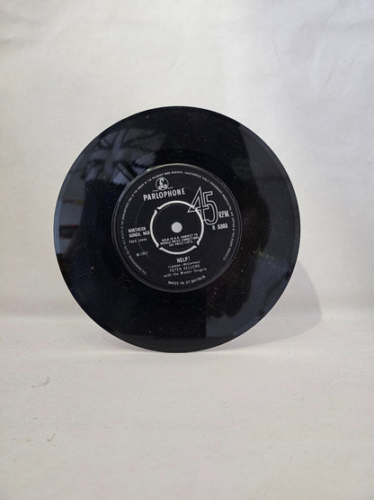 Peter Sellers - A Hard Day's Night / Help - 7 inch Vinyl Record