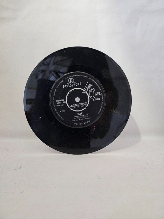 Peter Sellers - A Hard Day's Night / Help - 7 inch Vinyl Record